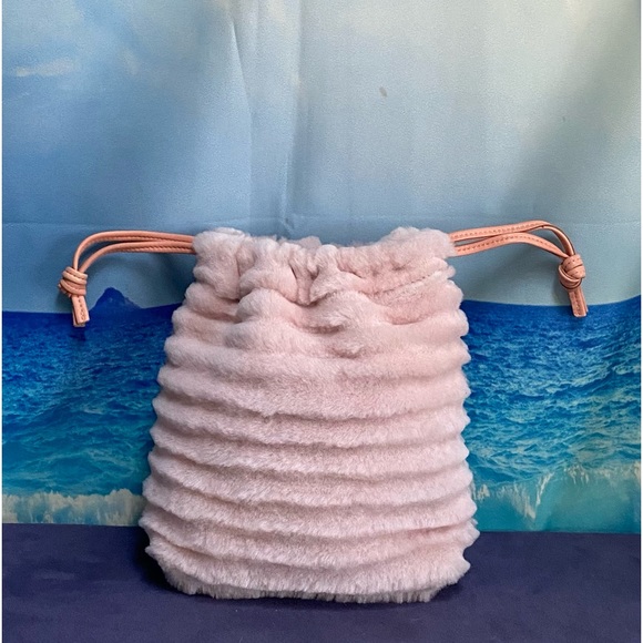 CLARE V. Drawstring Pouch Blush - Picture 5 of 13